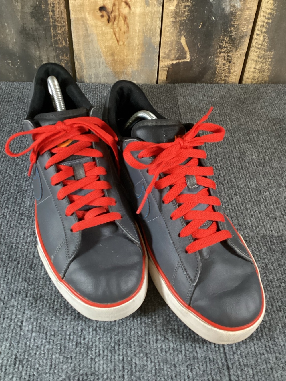 Nike Sweet Classic Low leather sneakers men’s size 10.5